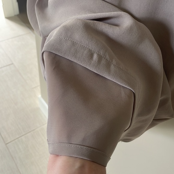 Gorgeous BCBG dress - Picture 6 of 16